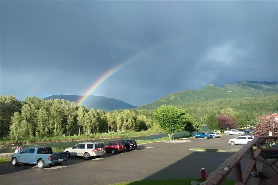 Fernie Stanford Resort Экстерьер фото