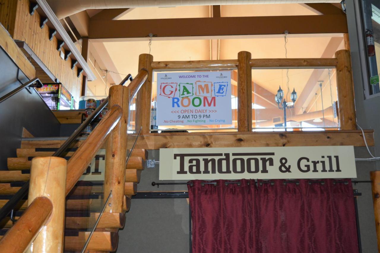 Fernie Stanford Resort Экстерьер фото