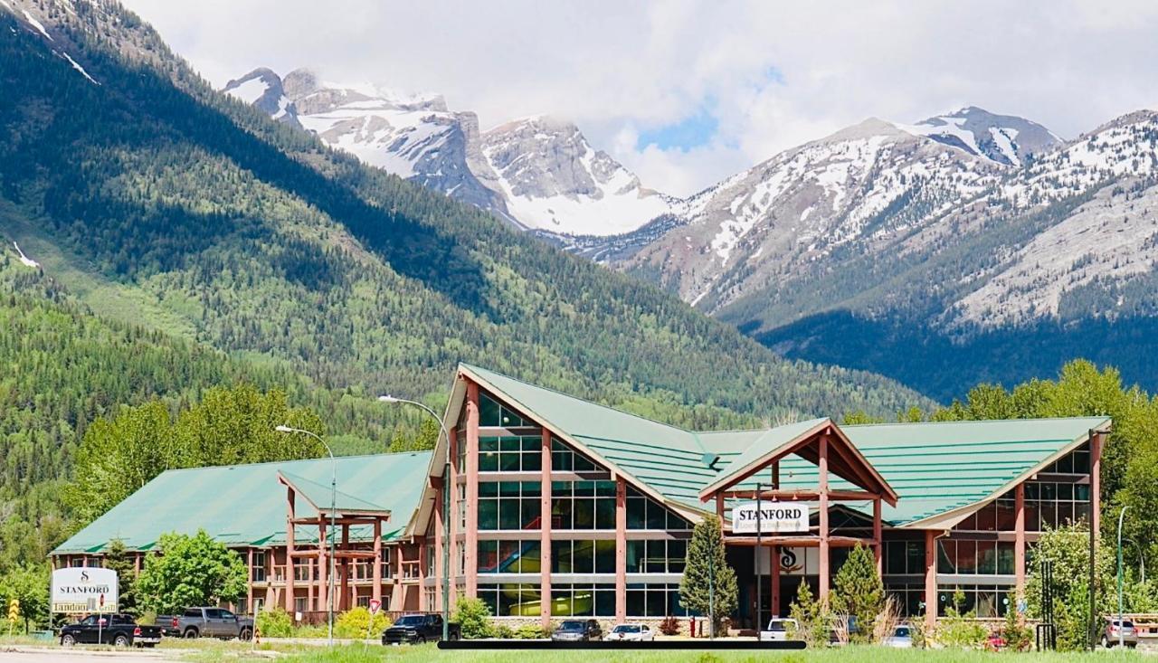Fernie Stanford Resort Экстерьер фото