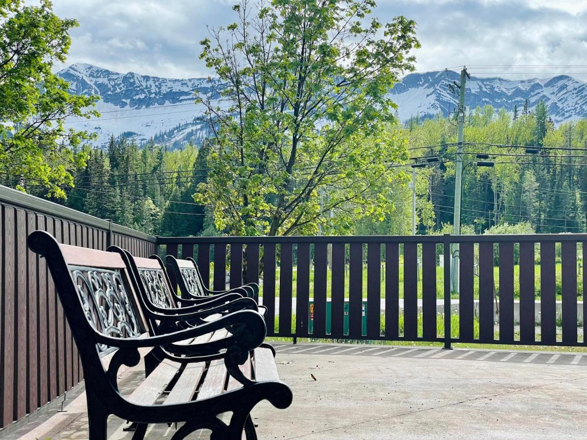 Fernie Stanford Resort Экстерьер фото