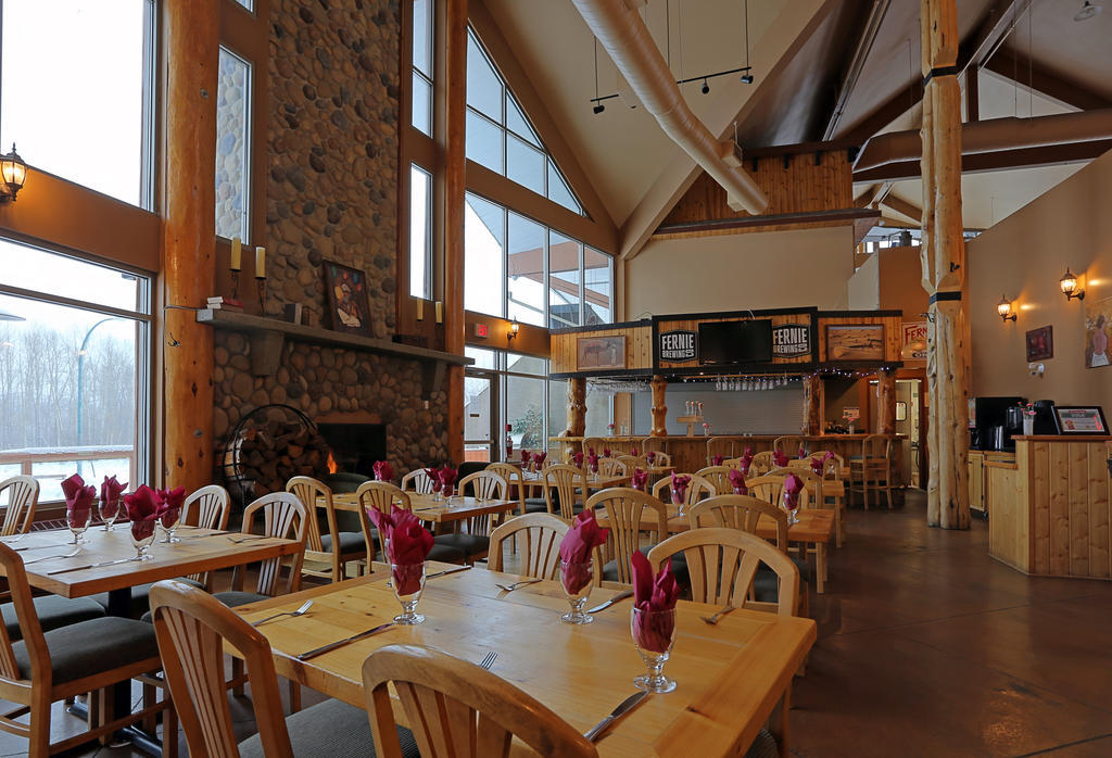 Fernie Stanford Resort Экстерьер фото