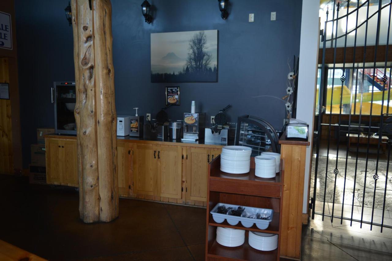 Fernie Stanford Resort Экстерьер фото